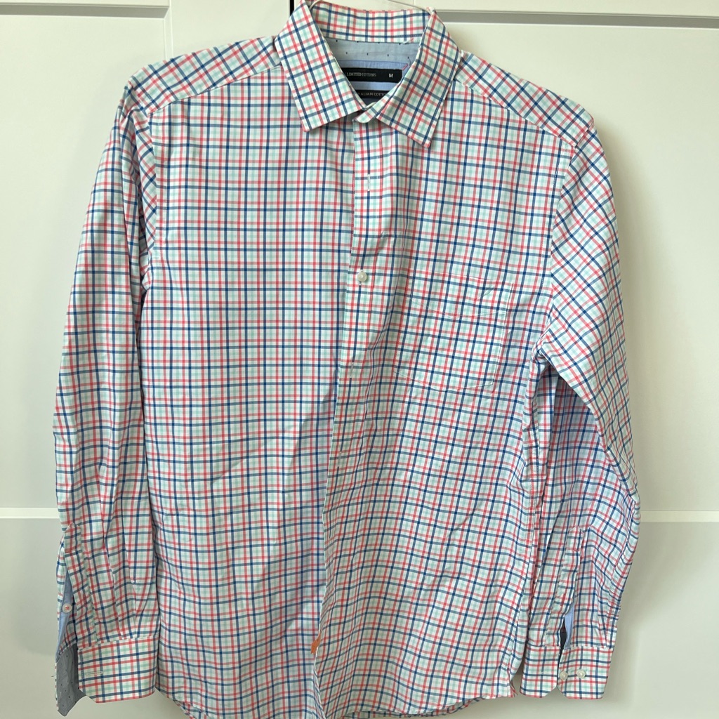 Limited Editions Mens Dress Shirt Size Medium Drycleaned!